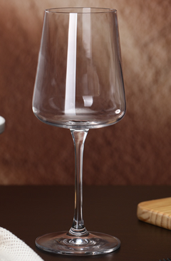 Burgundy Crystal Glass Wine Goblet - Wholesale Style